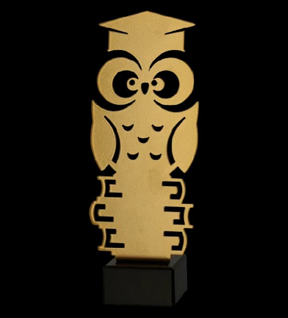 Metal trophy with marble base - Education - owl